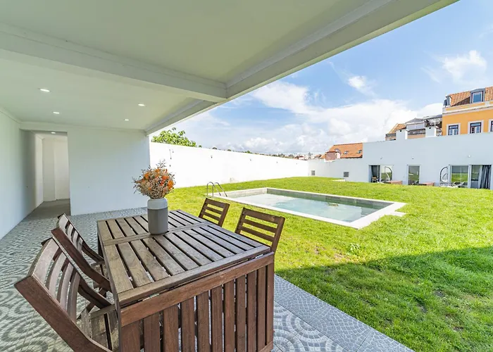 Alcantara Gardens - Apartments With Pool